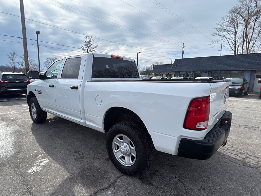 2013 RAM 3500 Image 4