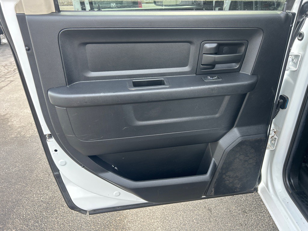 2013 RAM 3500 Image 17