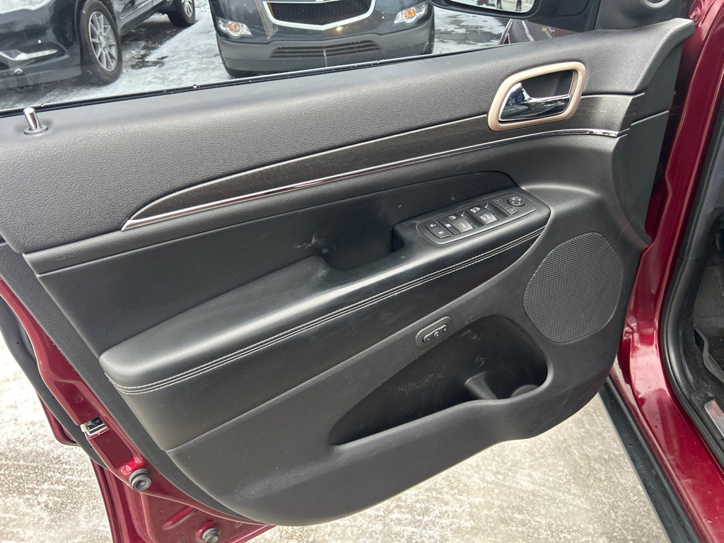 2017 Jeep Grand Cherokee Image 11