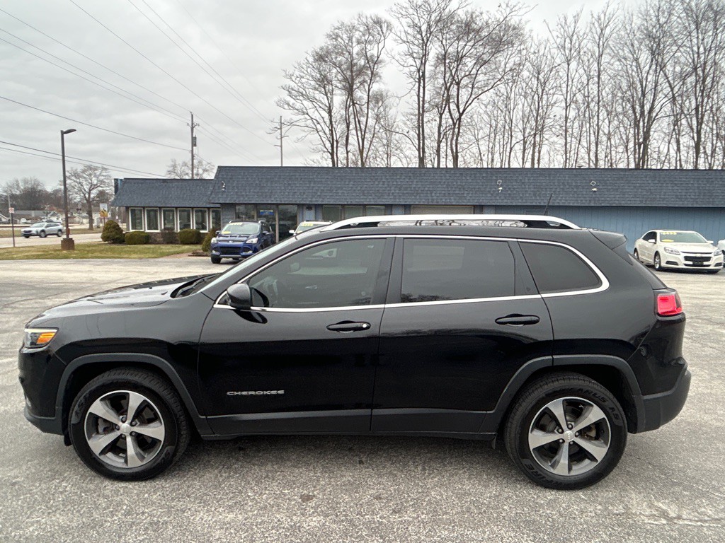 2019 Jeep Cherokee Image 3
