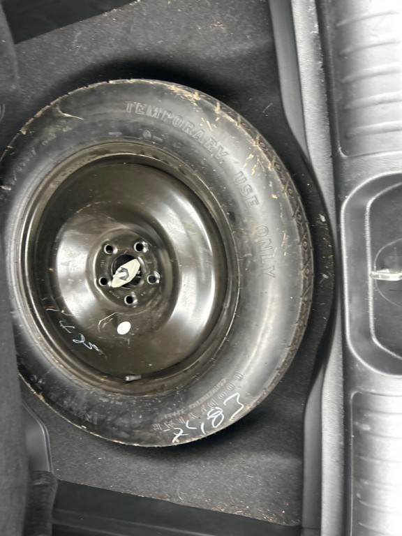 2019 Jeep Cherokee Image 19