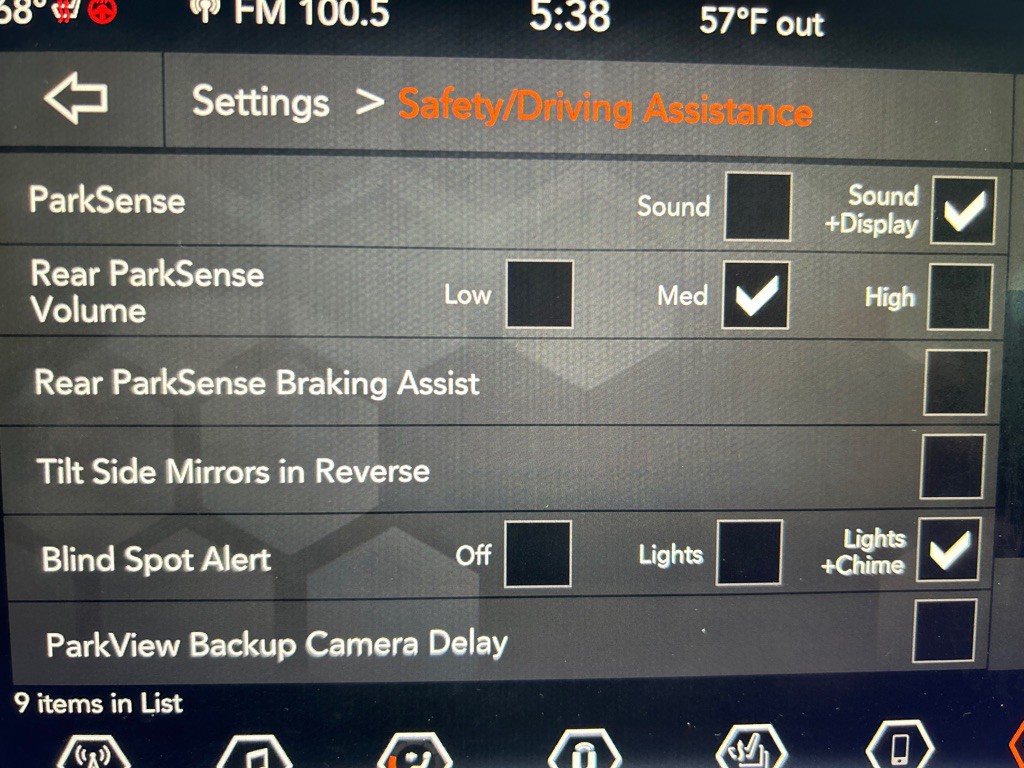 2019 Jeep Cherokee Image 32