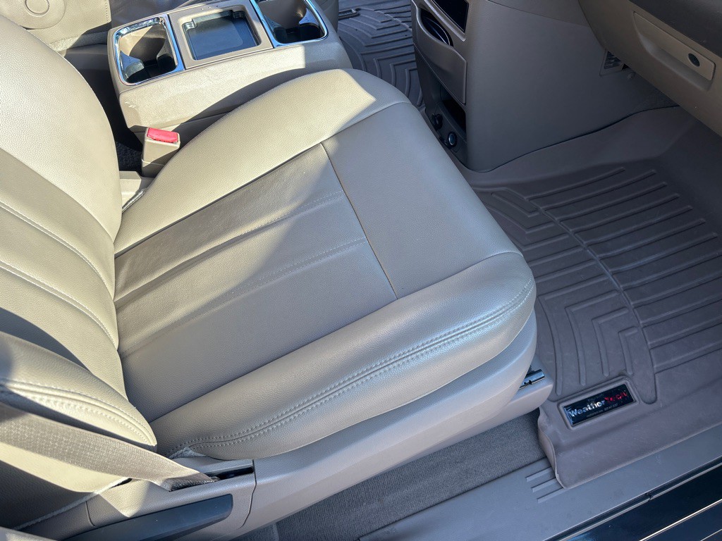 2014 Chrysler Town & Country Image 15