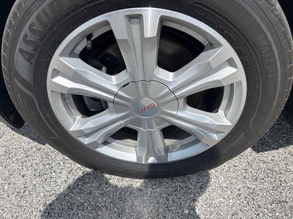 2016 GMC Terrain Image 9