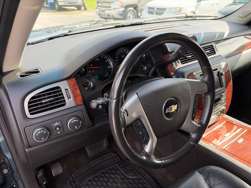 2010 Chevrolet Tahoe Image 10