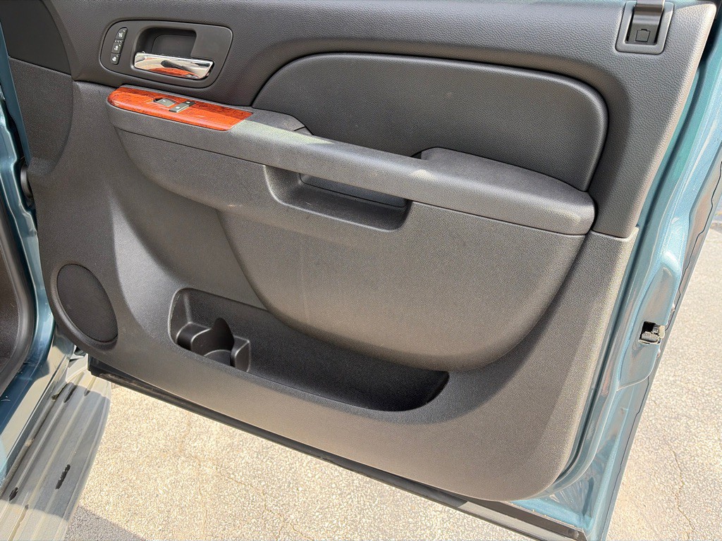 2010 Chevrolet Tahoe Image 16