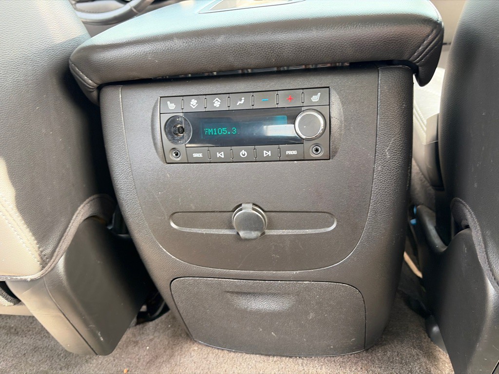 2010 Chevrolet Tahoe Image 20