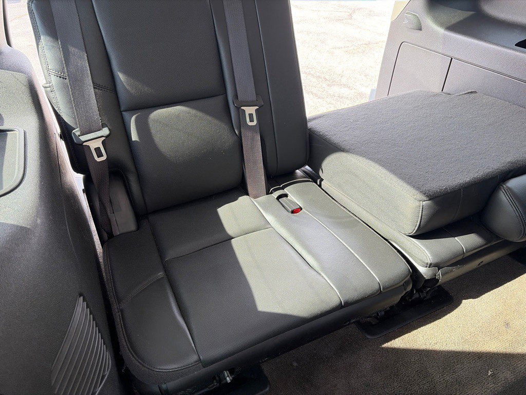 2010 Chevrolet Tahoe Image 21