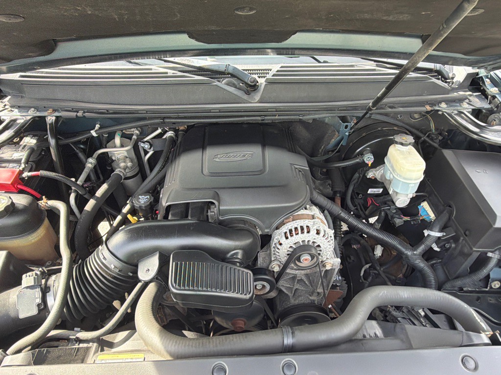 2010 Chevrolet Tahoe Image 29