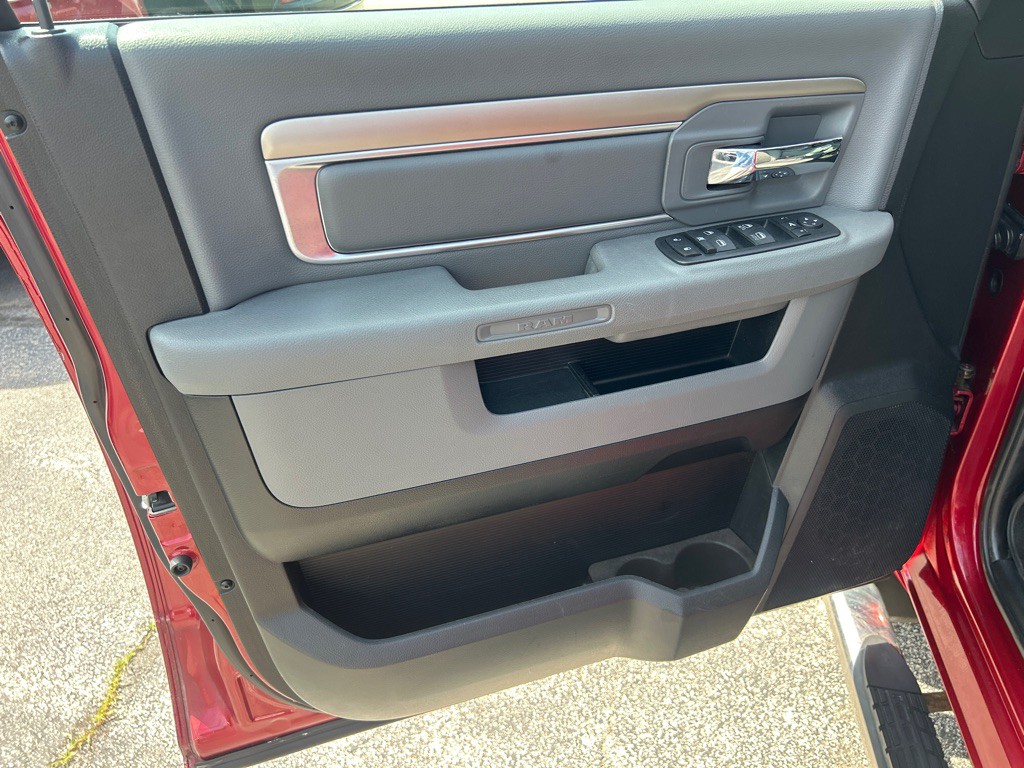 2014 RAM 1500 Image 12