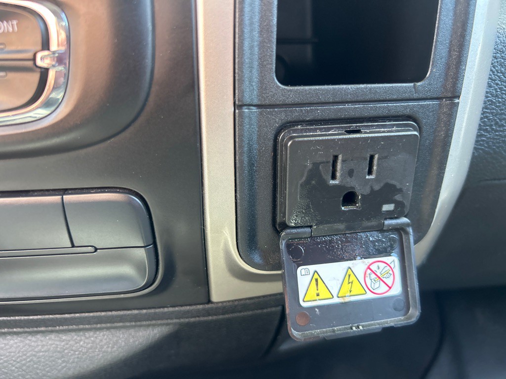 2014 RAM 1500 Image 24