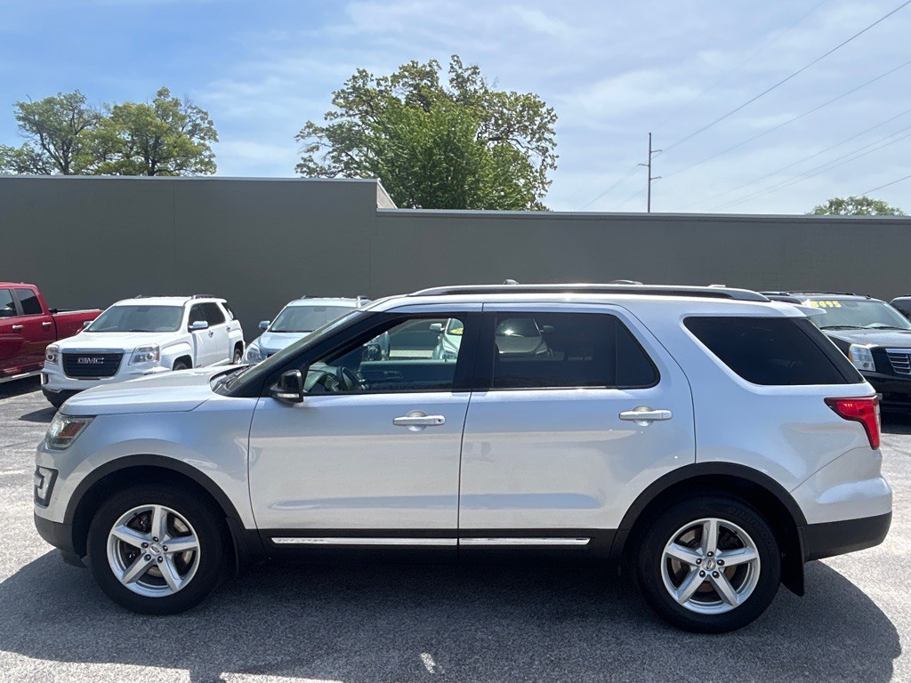 2017 Ford Explorer Image 3
