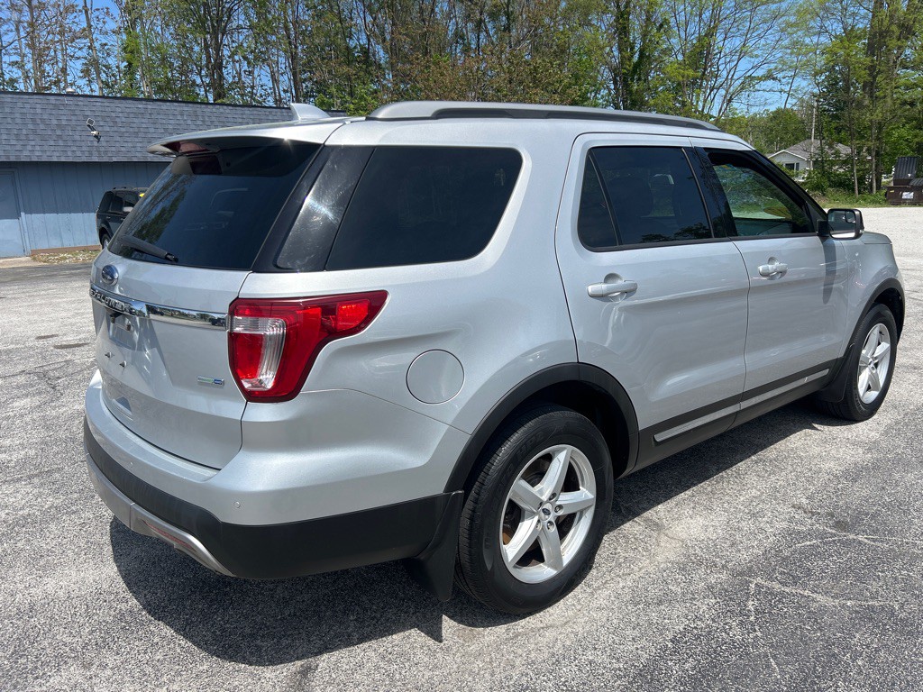 2017 Ford Explorer Image 6