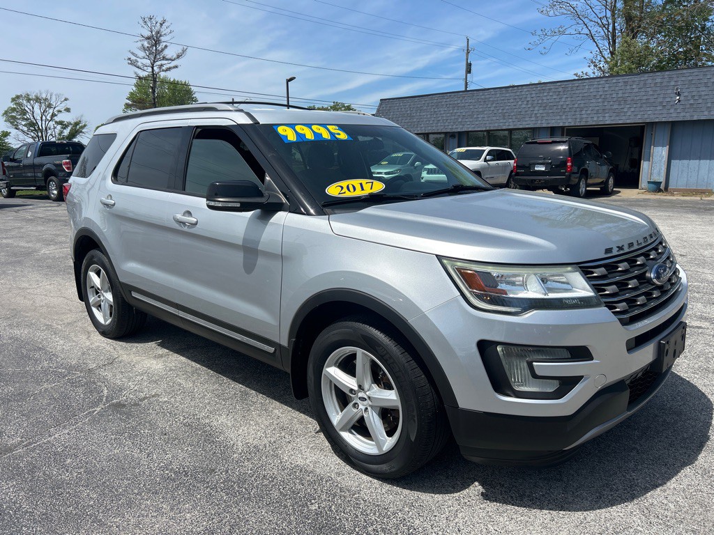 2017 Ford Explorer Image 8