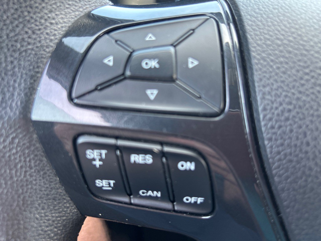 2017 Ford Explorer Image 32