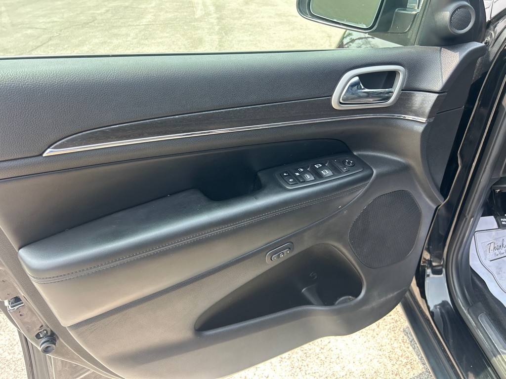 2018 Jeep Grand Cherokee Image 11