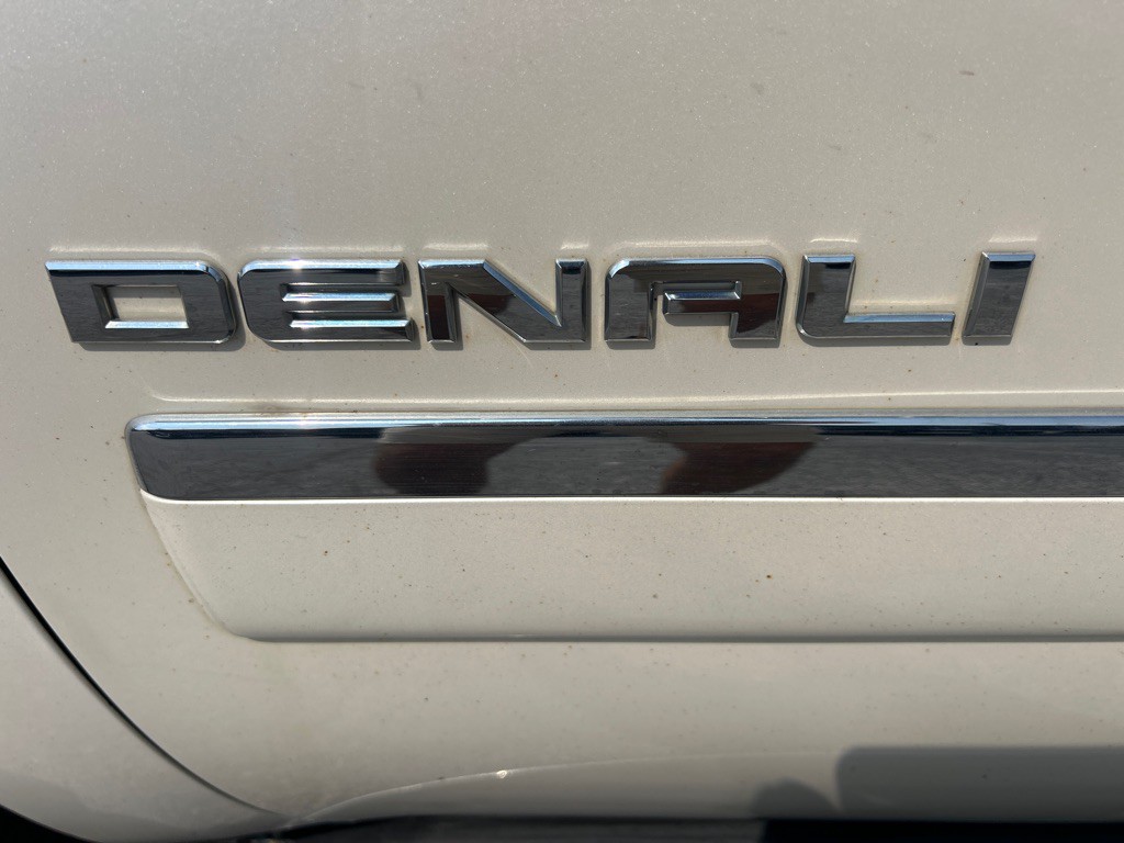 2013 GMC Yukon Image 32