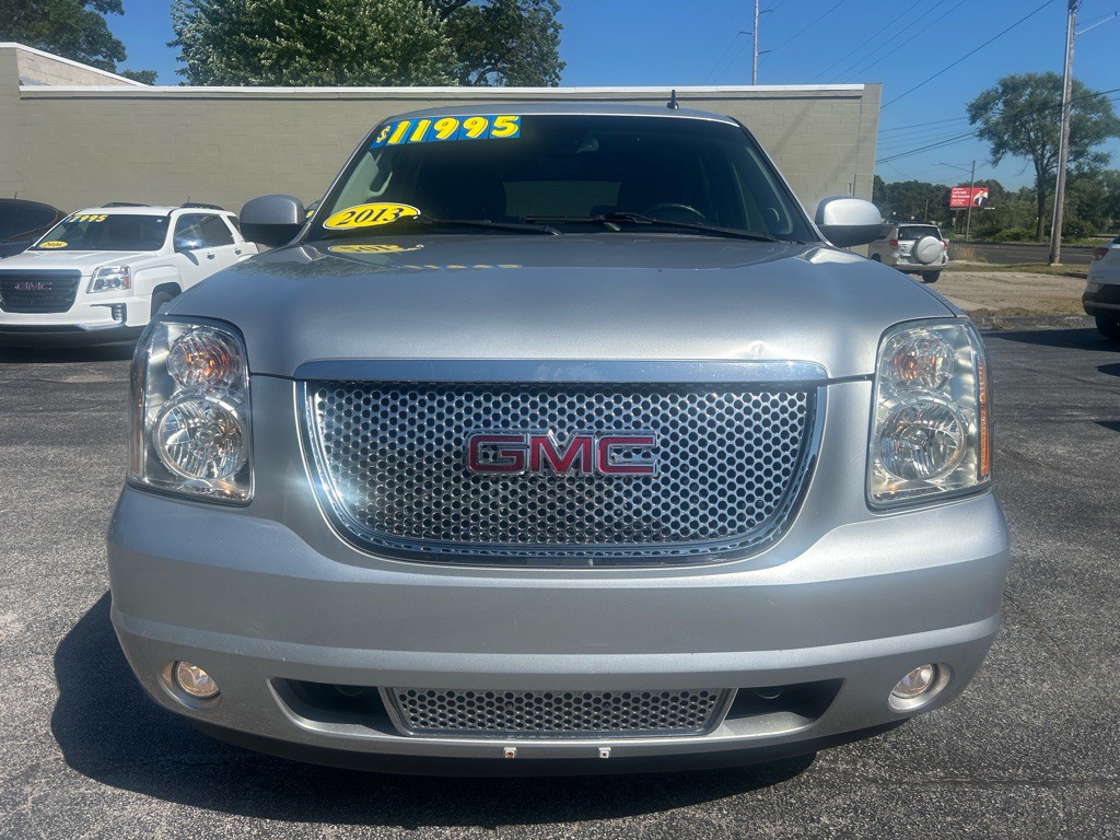 2013 GMC Yukon Image 2