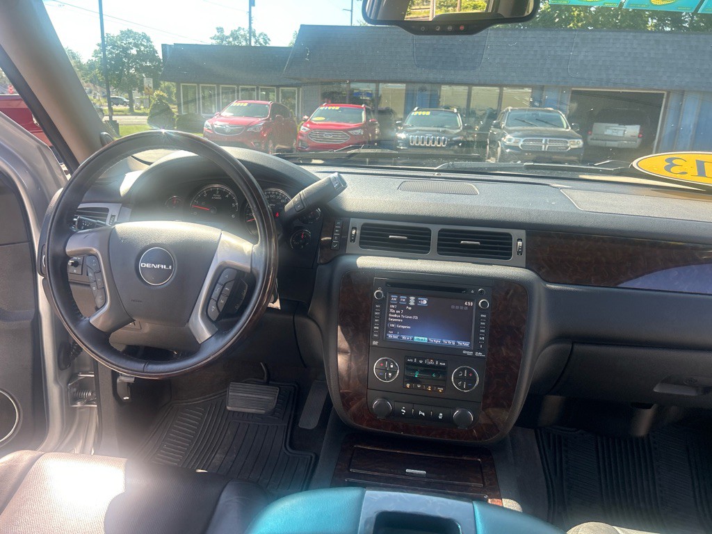 2013 GMC Yukon Image 18