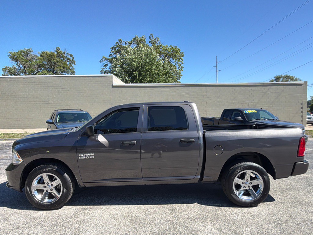 2015 RAM 1500 Image 3