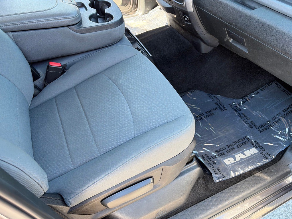 2015 RAM 1500 Image 17