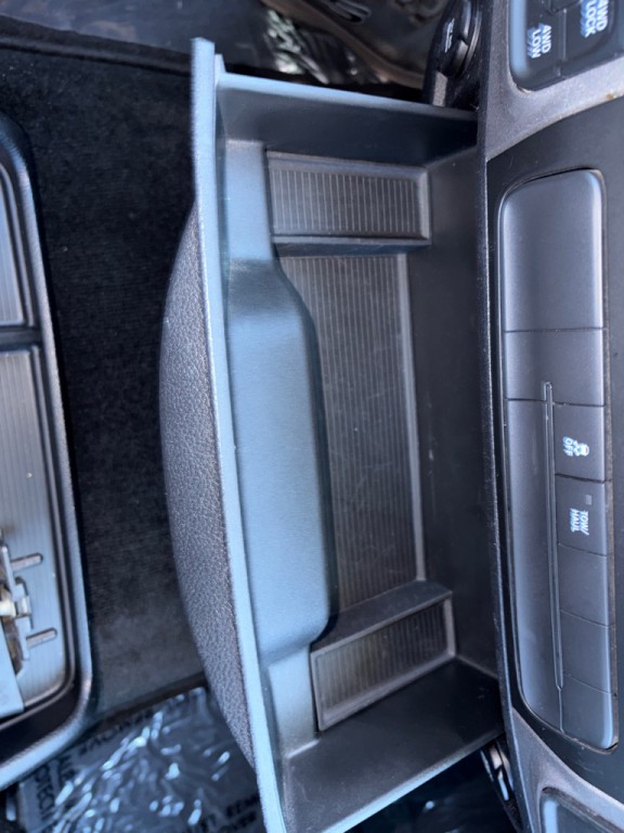 2015 RAM 1500 Image 25