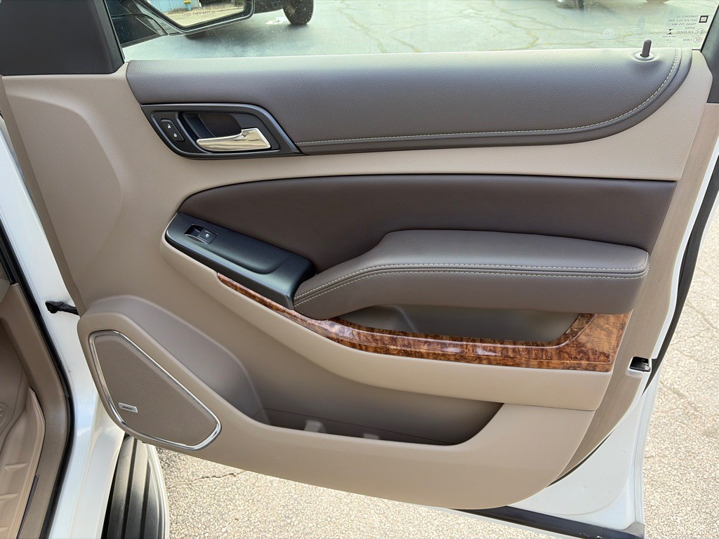 2016 Chevrolet Tahoe Image 17