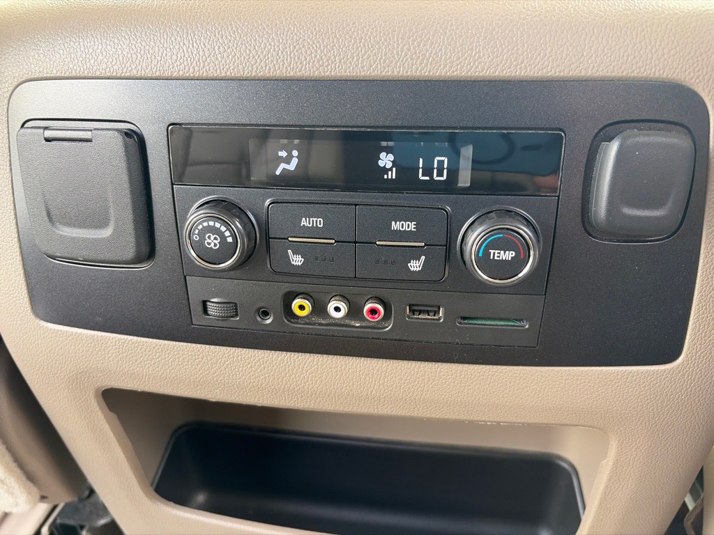 2016 Chevrolet Tahoe Image 20