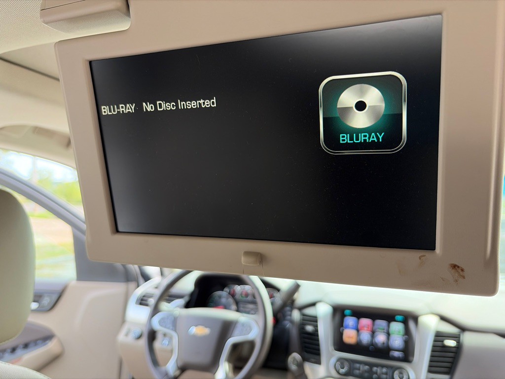 2016 Chevrolet Tahoe Image 21
