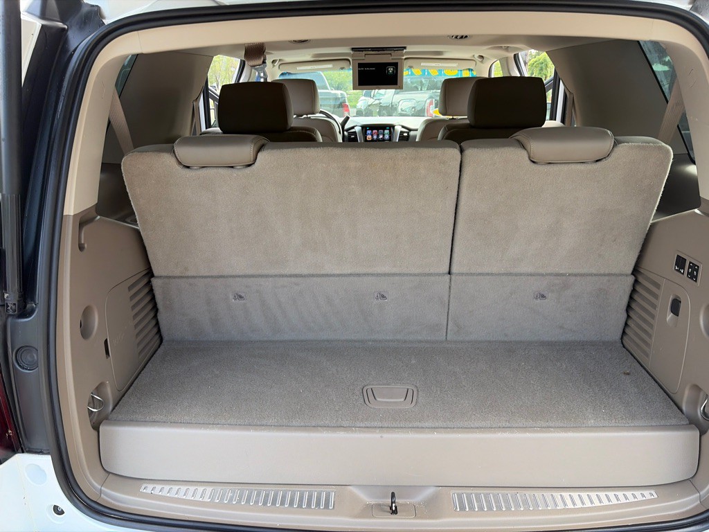 2016 Chevrolet Tahoe Image 25