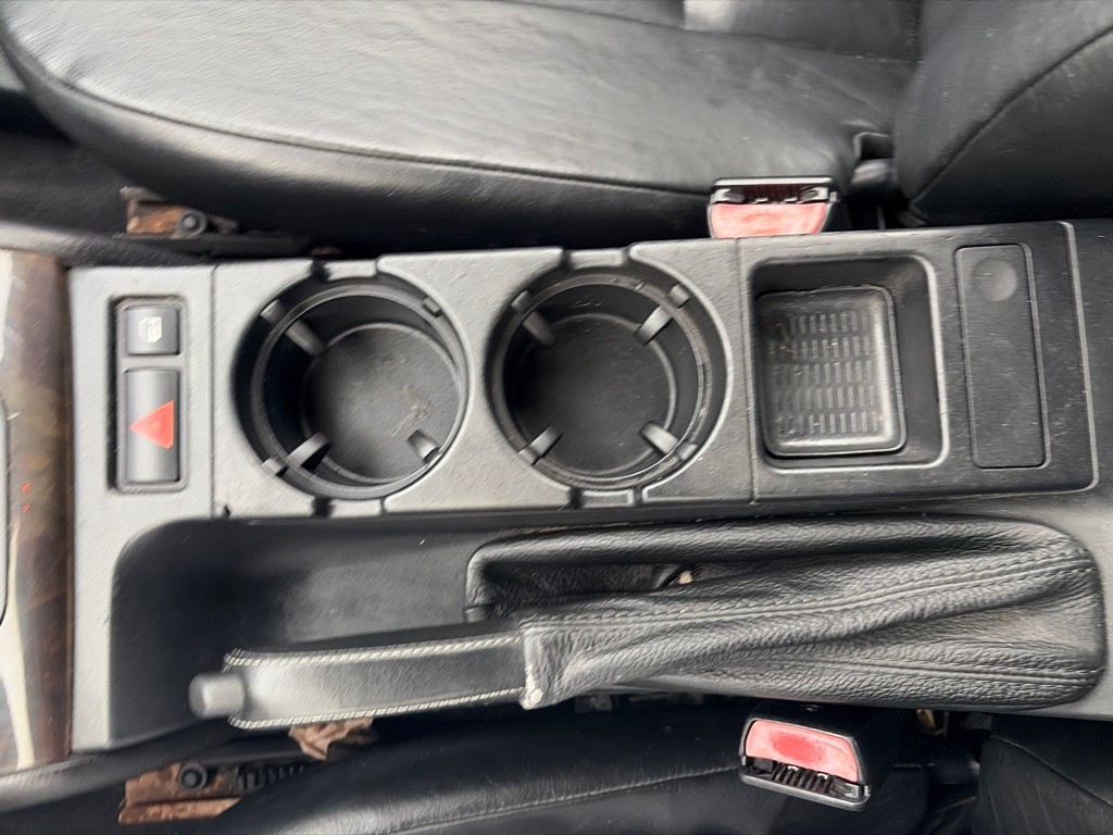 2001 BMW 3 Series Image 18