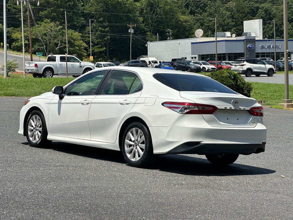 2018 Toyota Camry Image 3