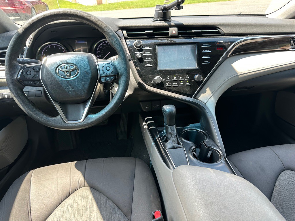 2018 Toyota Camry Image 4