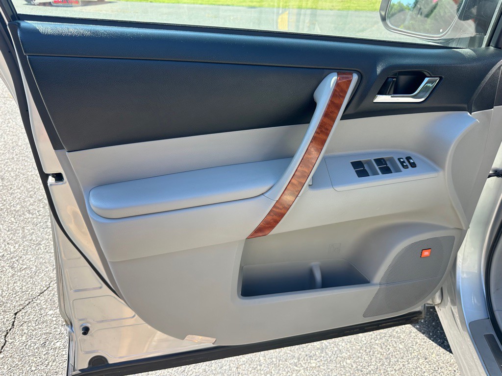 2008 Toyota Highlander Image 12