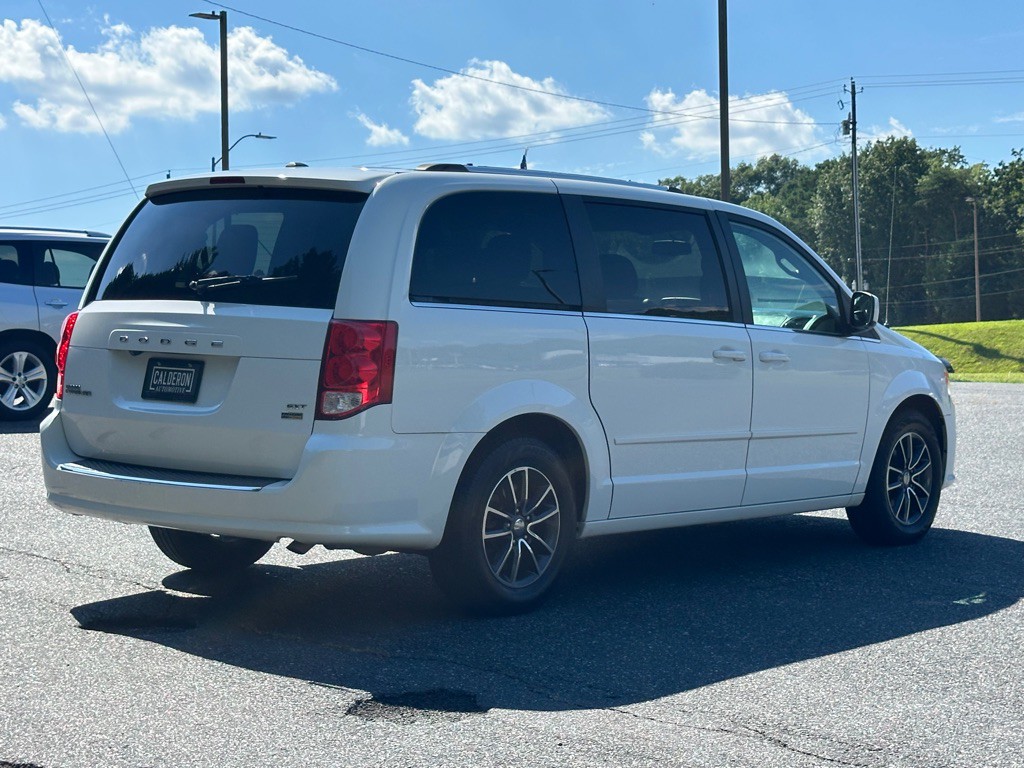 2017 Dodge Grand Caravan Image 7