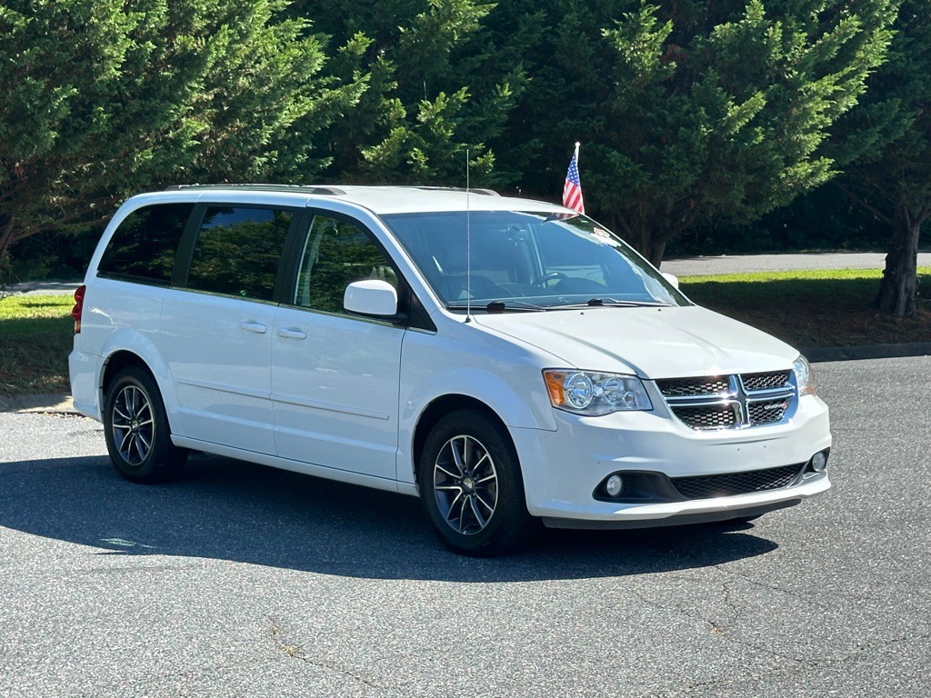 2017 Dodge Grand Caravan Image 9