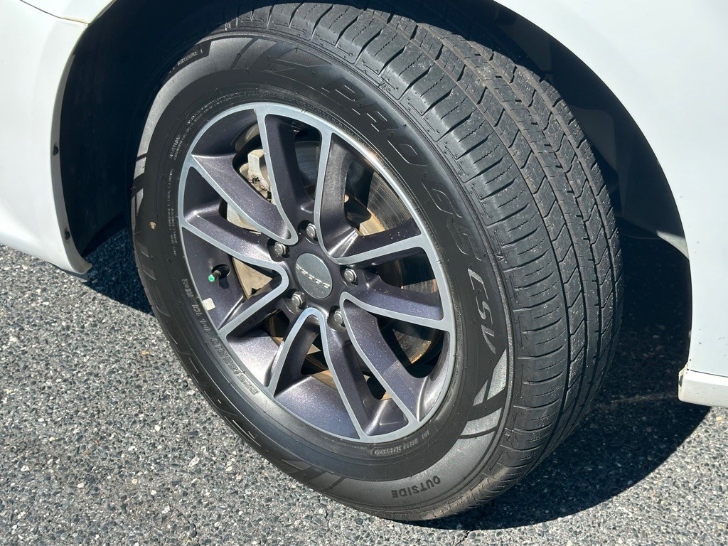2017 Dodge Grand Caravan Image 28