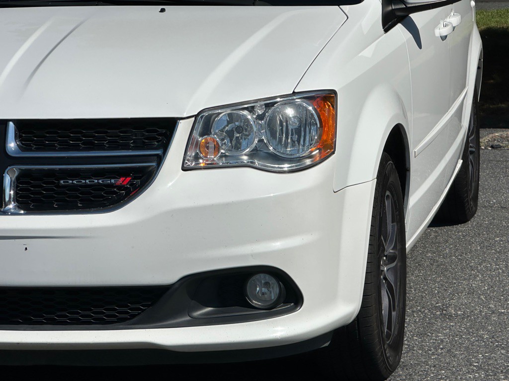 2017 Dodge Grand Caravan Image 33
