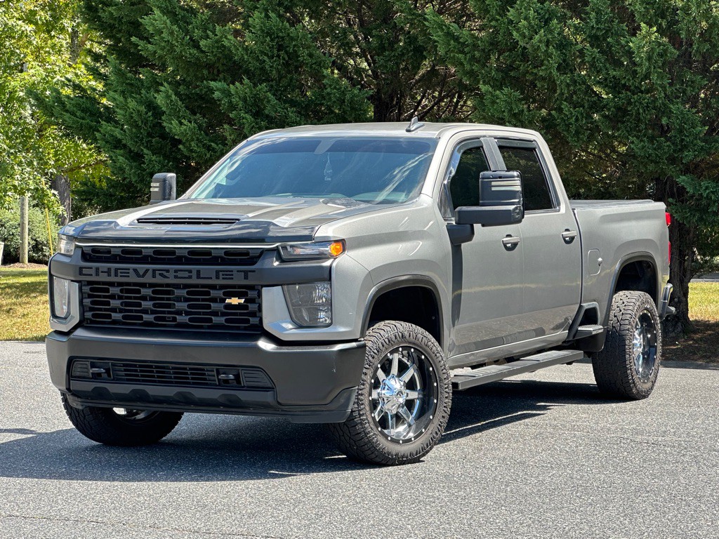 2020 Chevrolet Silverado 1500 Image 2