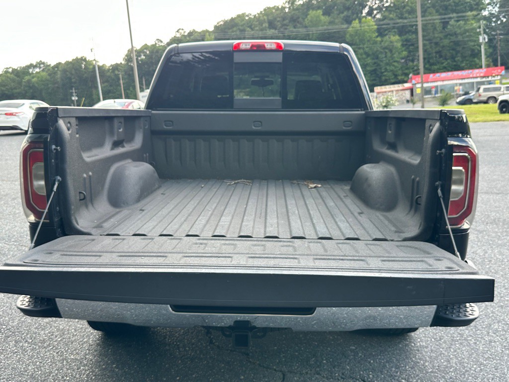2018 GMC Sierra Image 8