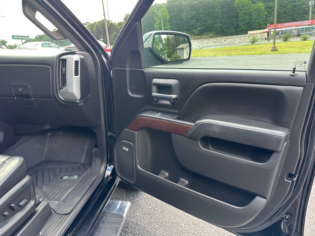 2018 GMC Sierra Image 18