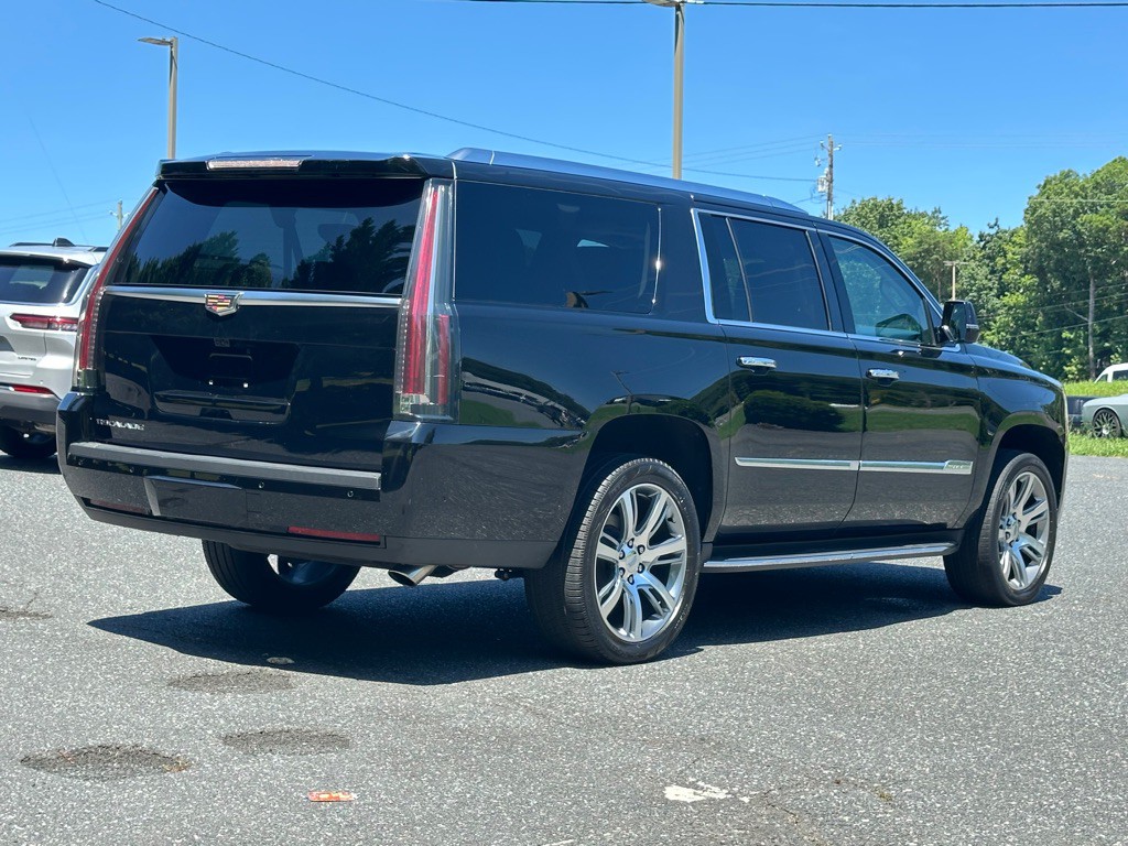 2018 Cadillac Escalade Image 9