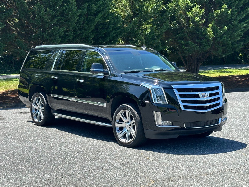 2018 Cadillac Escalade Image 11