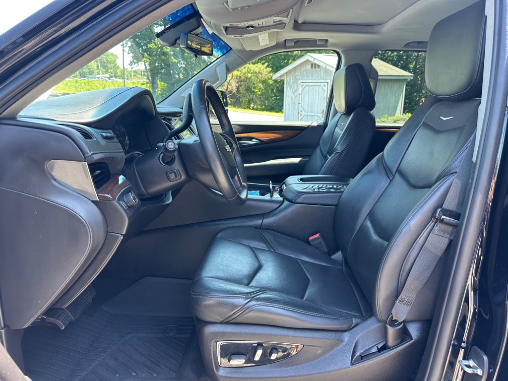 2018 Cadillac Escalade Image 13