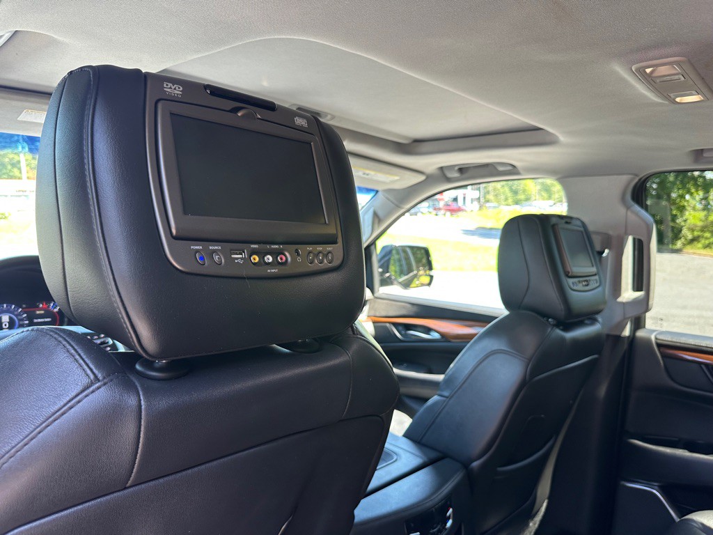 2018 Cadillac Escalade Image 23