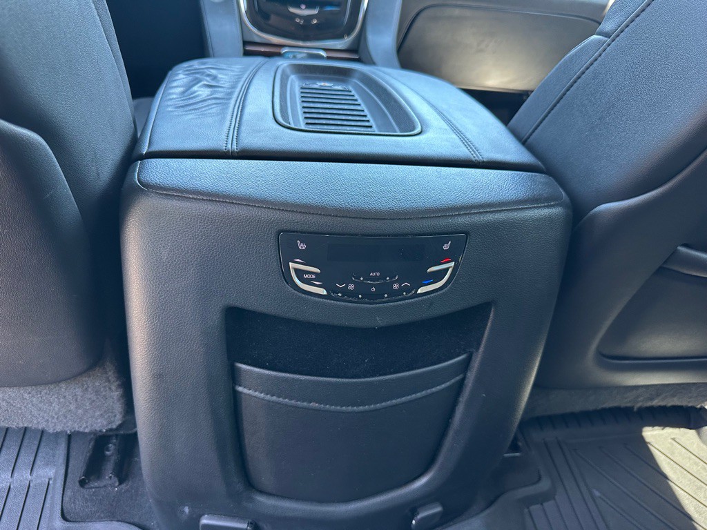 2018 Cadillac Escalade Image 24