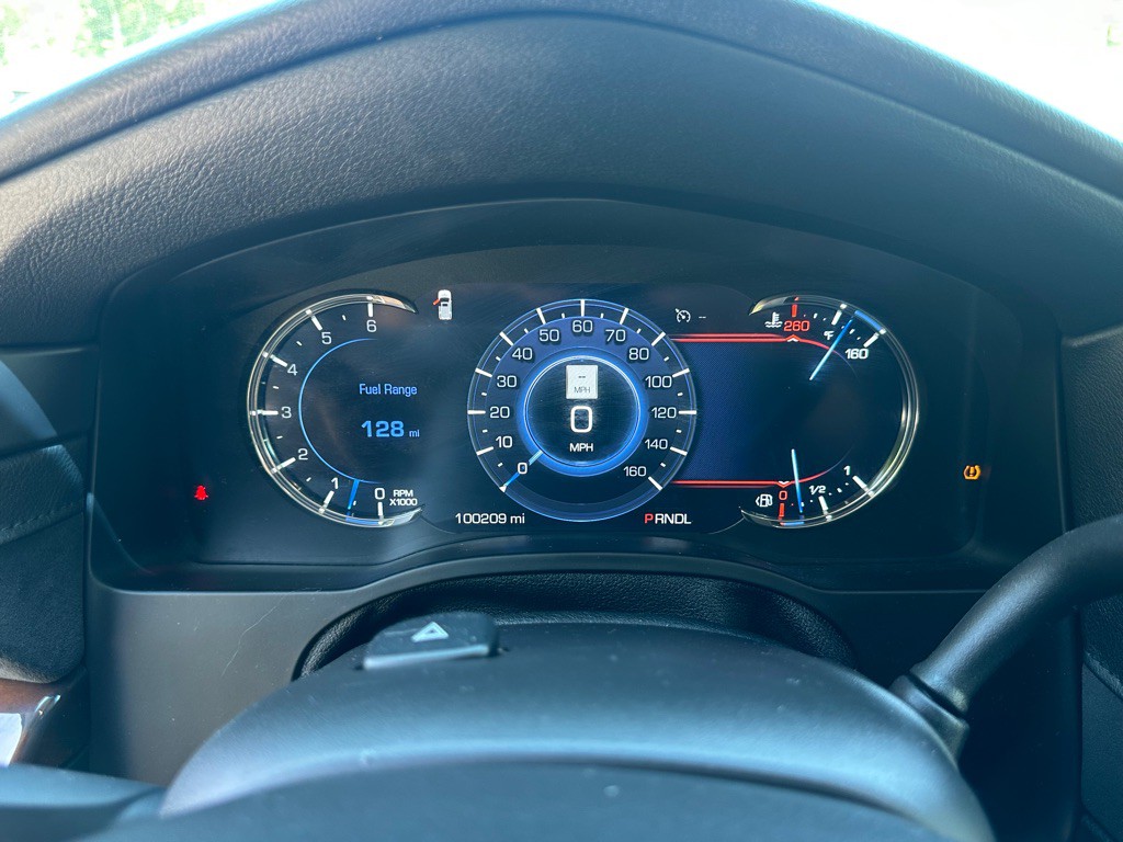 2018 Cadillac Escalade Image 26