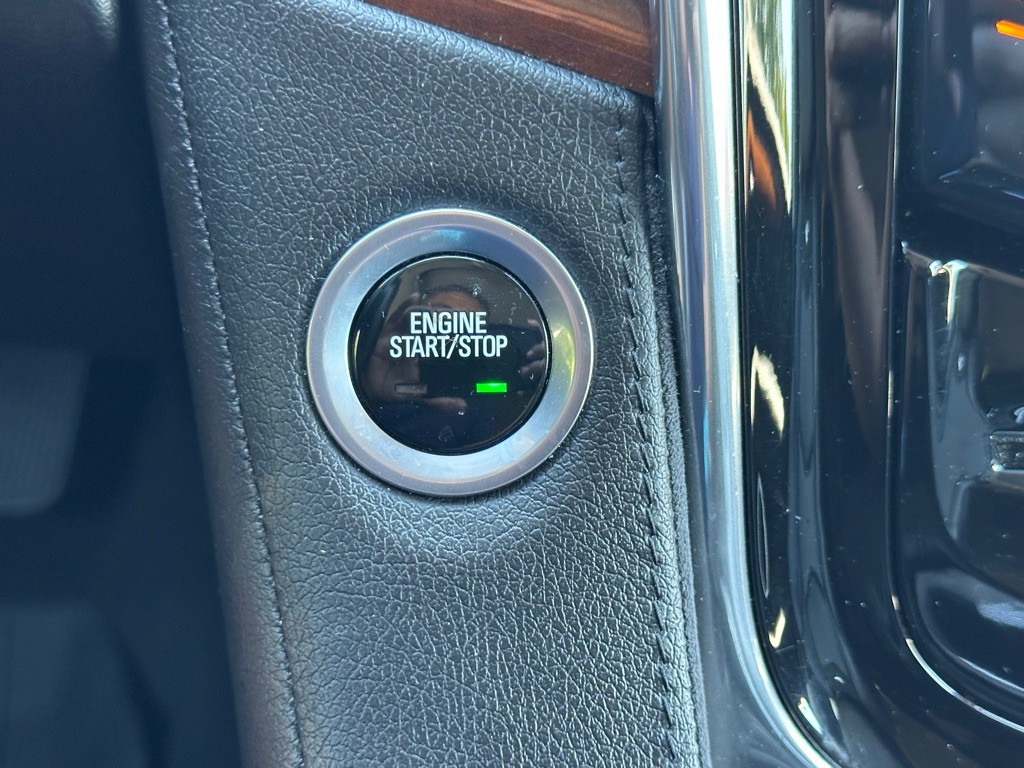 2018 Cadillac Escalade Image 30