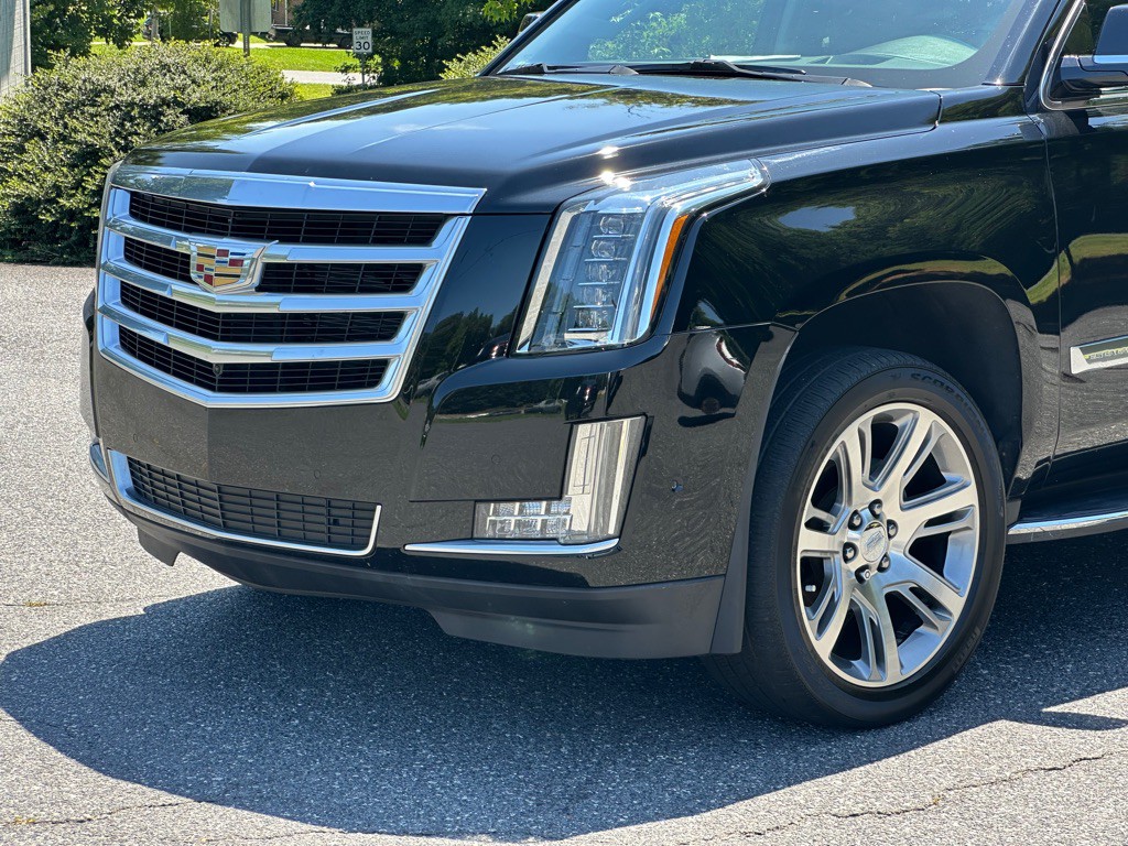 2018 Cadillac Escalade Image 37
