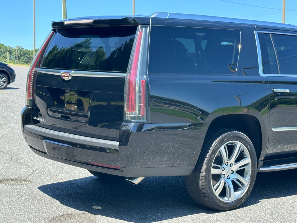 2018 Cadillac Escalade Image 42